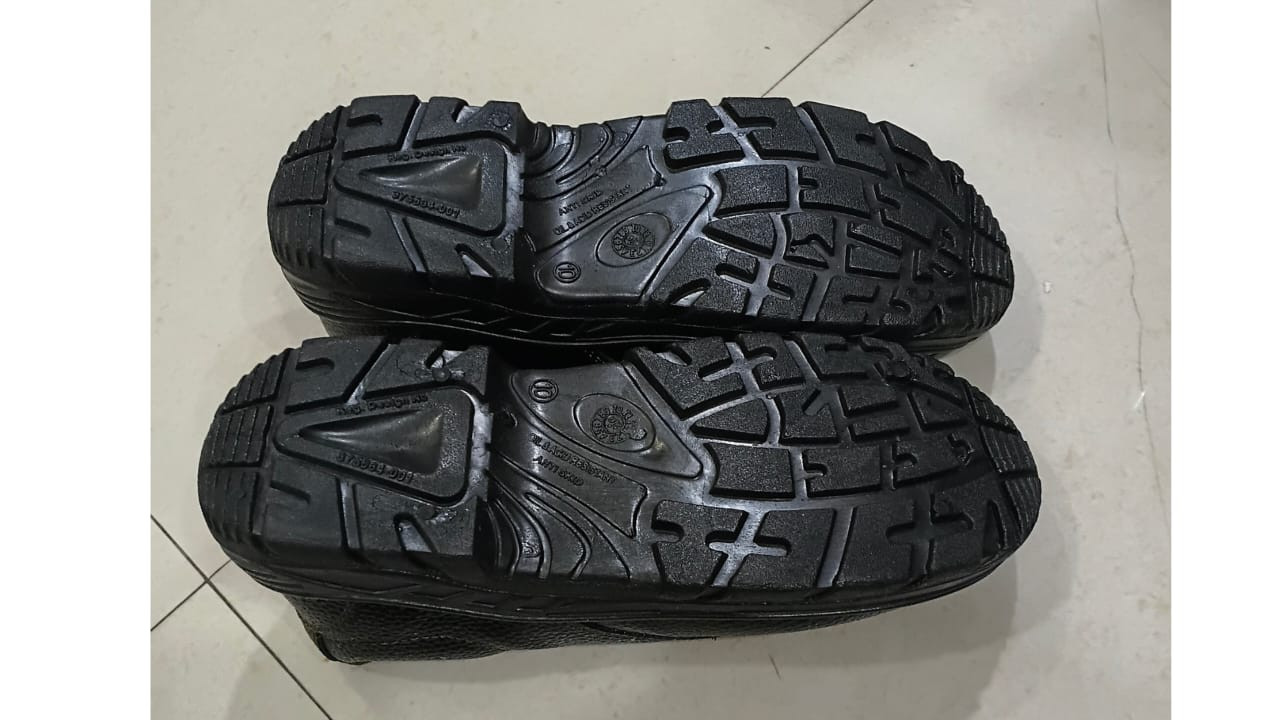 KOMICO SAFETY SHOES